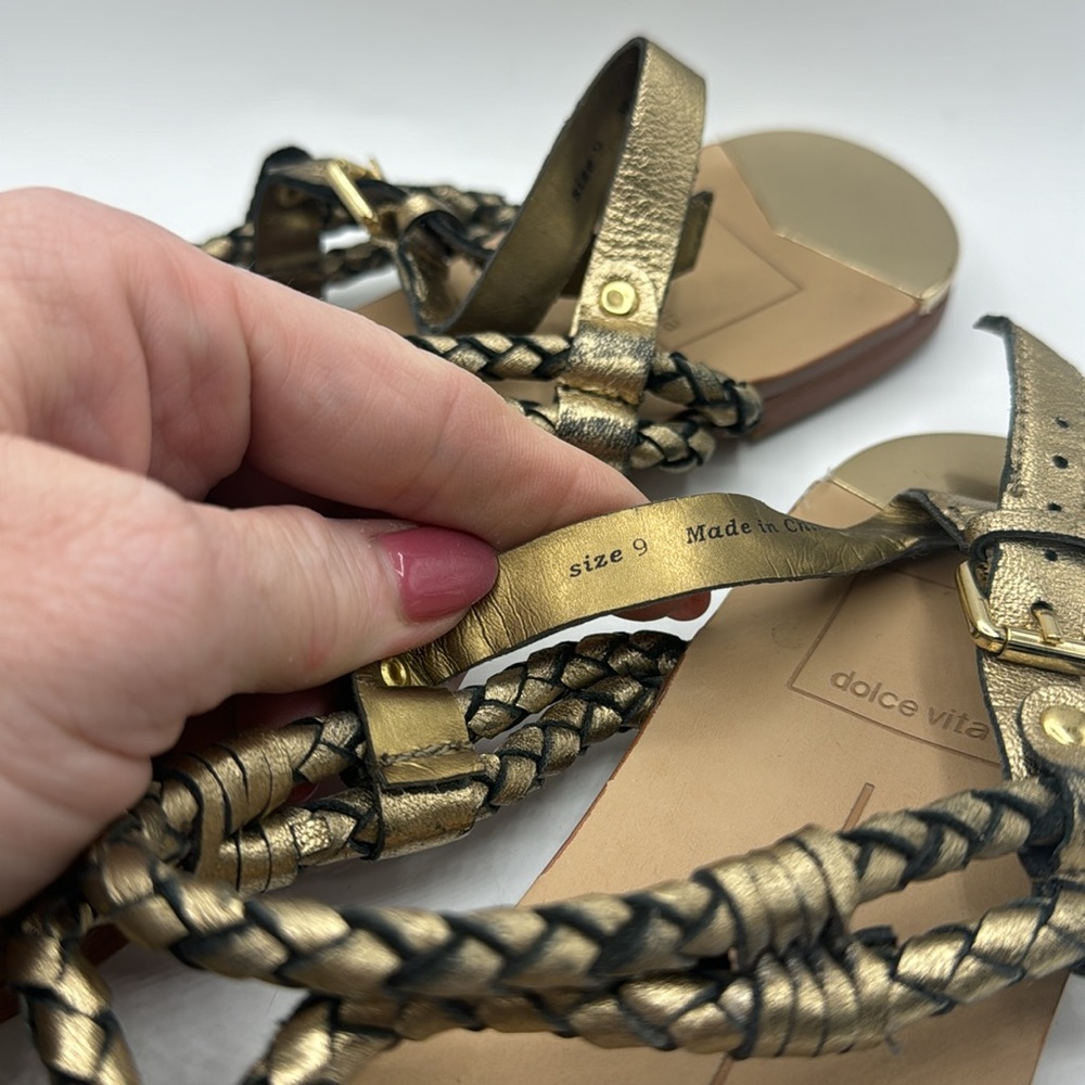 Dolce Vita Sandals Gold - Picture 6 of 6